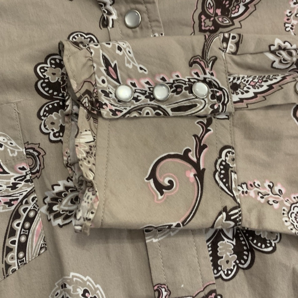 Roper Taupe Paisley Snap-Front Western Shirt with Pink & White Details - Picture 5 of 7